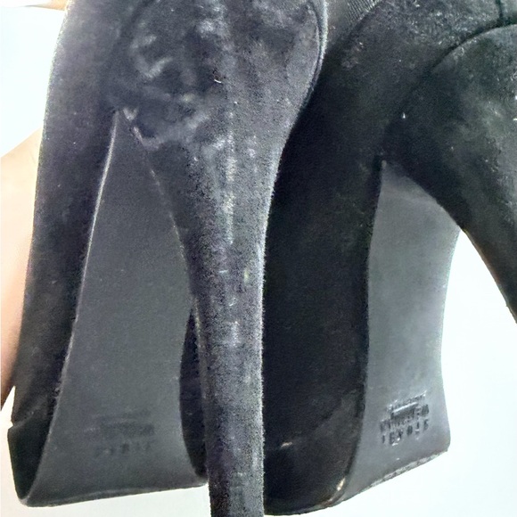 Stuart Weitzman Black Suede & Stretch Fabric Platform Pumps Size 8 - Picture 8 of 11